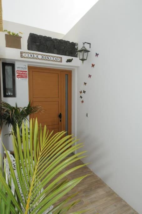 Villa La Isla By Rentaholidayslanzarote بلايا بلانكا المظهر الخارجي الصورة