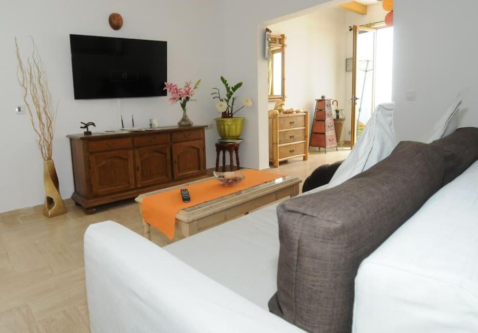 Villa La Isla By Rentaholidayslanzarote بلايا بلانكا المظهر الخارجي الصورة