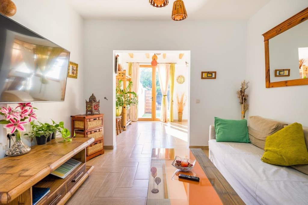 Villa La Isla By Rentaholidayslanzarote بلايا بلانكا المظهر الخارجي الصورة